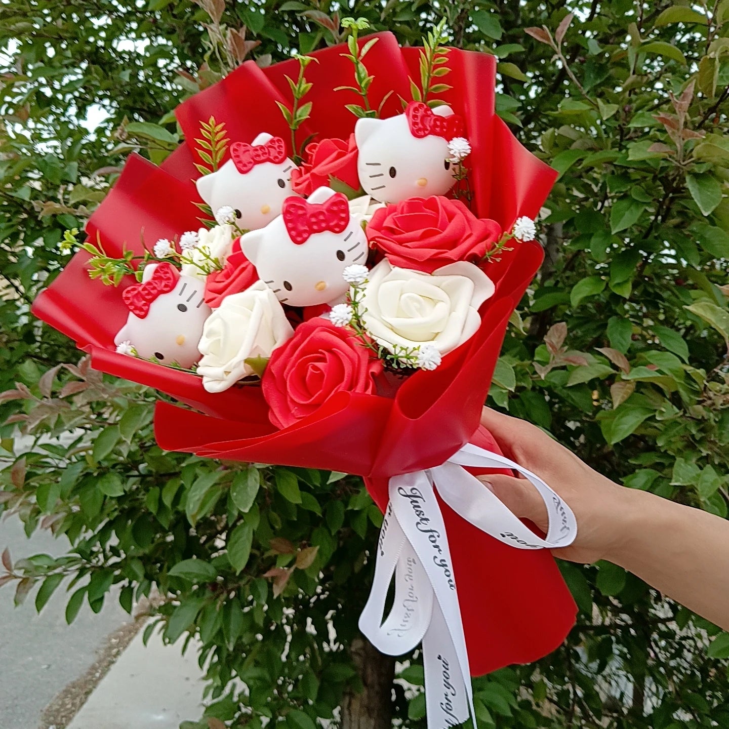 Hello Kitty Plushy Bouquet